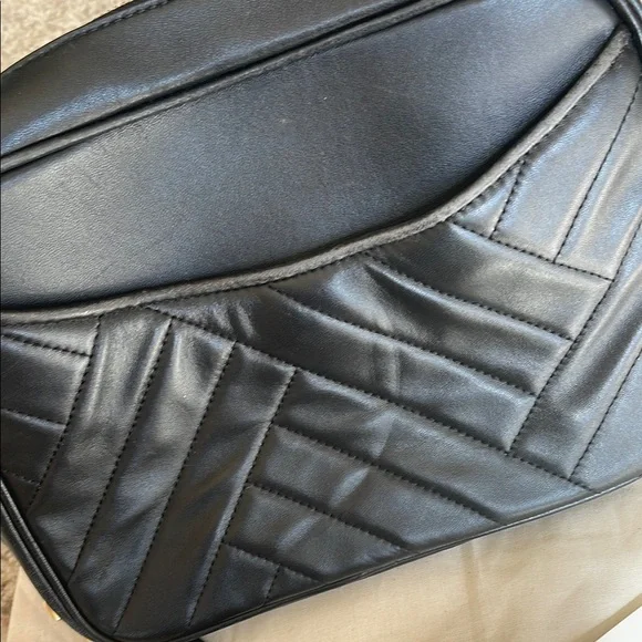 Tory Burch Black Quilted Leather Crossbody Bag - Picture 4 of 7